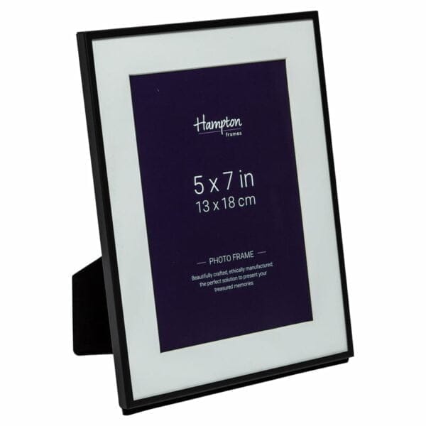 Madrid 5x7 Thin Black Photo Frame With Mount