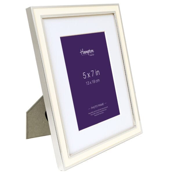 White 5x7 inch Hampton photo frame on white background